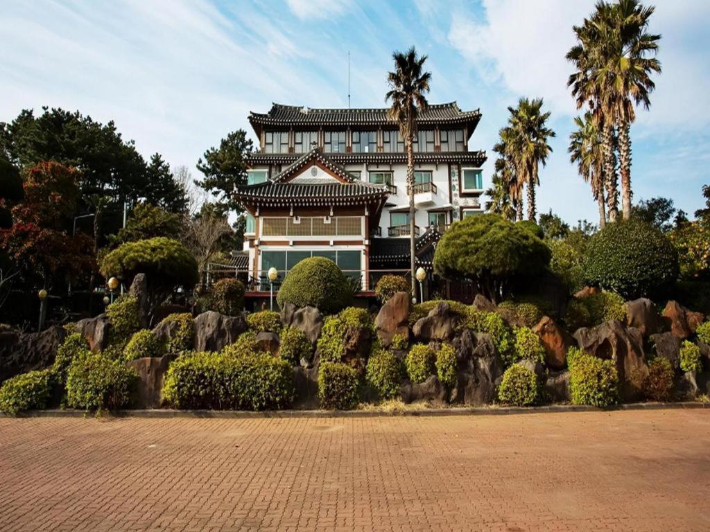 Hallagung Seogwipo Exterior photo